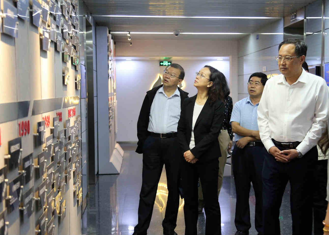 青海省廣播電影電視局局長申紅興一行調研山影集團 青海省廣播電影電視局局長申紅興一行調研山影集團