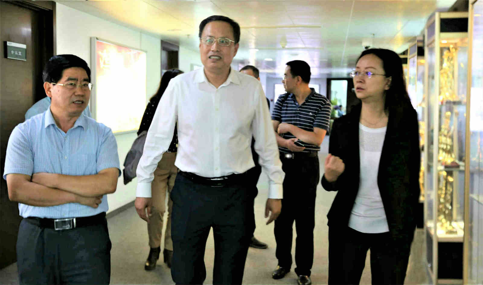 青海省廣播電影電視局局長申紅興一行調研山影集團 青海省廣播電影電視局局長申紅興一行調研山影集團