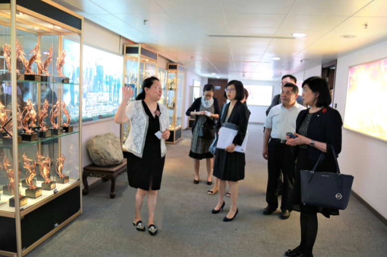 香港特區(qū)政府駐上海經(jīng)濟(jì)貿(mào)易辦事處到山影參觀交流 香港特區(qū)政府駐上海經(jīng)濟(jì)貿(mào)易辦事處到山影參觀交流