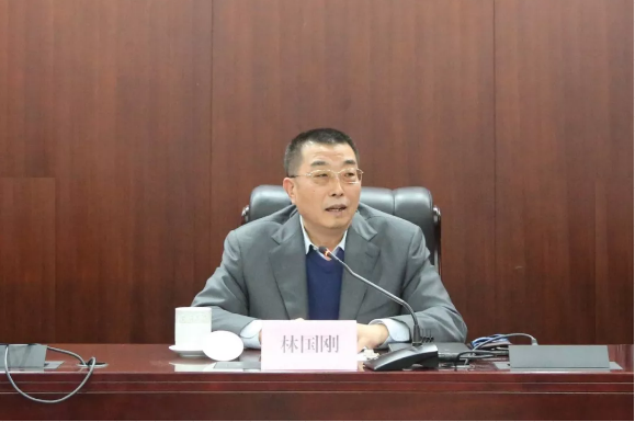 學(xué)習(xí)萬(wàn)華濰柴齊魯音像公司經(jīng)驗(yàn) 集團(tuán)三項(xiàng)制度改革推進(jìn)會(huì)近日召開(kāi)